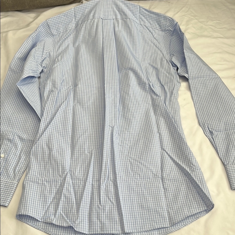 Roundtree & Yorke Blue Dress Shirt - Picture 6 of 10